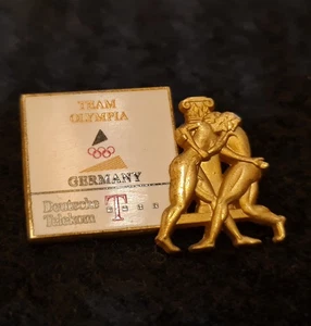 Team Olympia Germany Deutsche Telekom Goldfarbig Pin Anstecker 8,5gr. 3,3x2cm - Bild 1 von 2