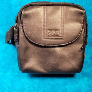 💥Case Logic Leather CD Player Case w/Disc storage Aux Headphone jack discman - Picture 1 of 8