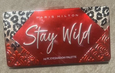 PARIS HILTON WILD SET 24 PIEZAS PALETA DE SOMBRAS DE OJOS con ESPEJO Y PINCEL NUEVO Foto 1 de 4