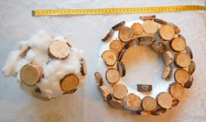 Styropor Kranz Halbring und Kugel mit Holz Astscheiben Basteln, Konvolut - Bild 1 von 4