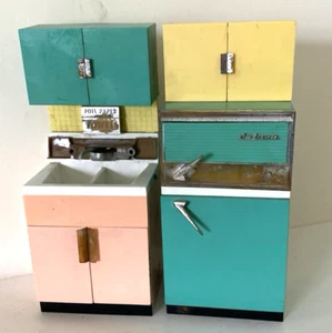 1960s Vtg BARBIE Doll Deluxe Dream Kitchen Refrigerator/Sink Appliance Lot Pink - Picture 1 of 12