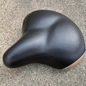 Schwinn Viscount SV0005 Extra Wide Large Bicycle Seat - Picture 1 of 5