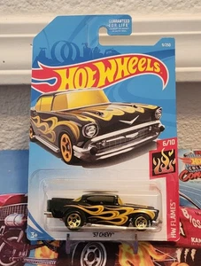 🔥2017 Hot Wheels HW Flames 6/10 '57 Chevy 9/250 Nero🔥 - Foto 1 di 3
