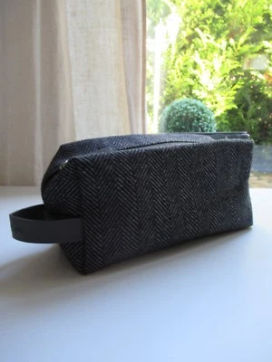 💓 Pochette Ou Trousse Guerlain Couleur Gris Et Noir Neuf - Photo 1/3