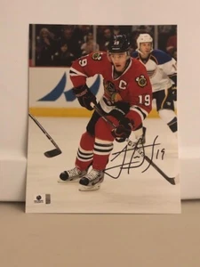 JONATHAN TOEWS SIGNED AUTOGRAPHED 8"X10" PHOTO CHICAGO BLACKHAWKS WITH COA NEW - Picture 1 of 2