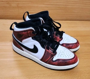 Tenis de baloncesto Nike Air Jordan 1 Mid Away Chicago negros infrarrojos juveniles 3 años - Imagen 1 de 11