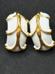 Vintage Signed Robert Gold Tone White Enamel Clip Earrings - Picture 1 of 5
