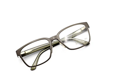 SKAGA 3755-U JOAKIM 509 Gunmetal/Verde 56-20-140 TITAN Frames Flex ITALIA S826 Foto 1 de 4