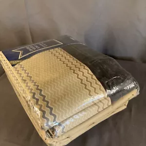 New Vintage Sealed ROYALE Cotton blend , 4Piece Queen Sheets Set -180 Thread Ct. - Picture 1 of 17
