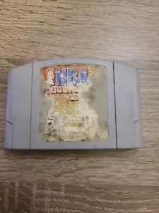 Kobe Bryant in NBA Courtside N64. Cartridge only. Untested - Picture 1 of 2