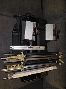 Lowel TOTA Light Kit with Hard Case, Stands, Cords, and Umbrella - Picture 1 of 2