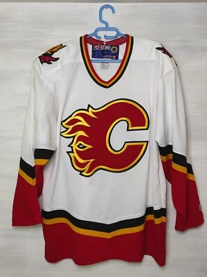 NHL  CALGARY FLAMES SHIRT CCM JERSEY HOCKEY SIZE L - Image 1 of 4