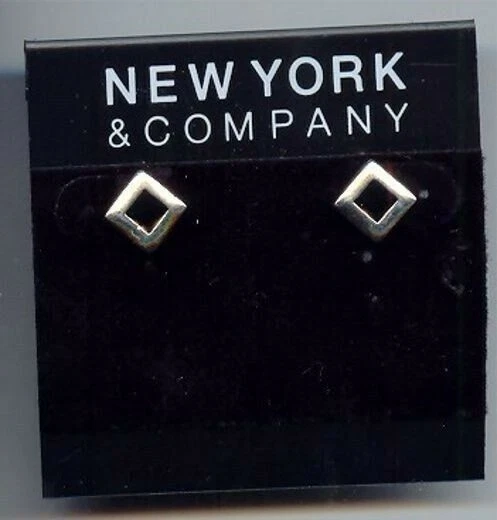 1 NY & CO DESIGNER SILVER JET 7mm. BRINCOS QUADRADOS T196 - Imagem 1 de 1