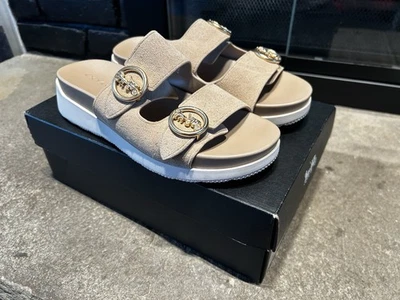 Sandalia Coach Gable Gamuza Taupe Sillín Talla 7, Nueva Con Caja Foto 1 de 4