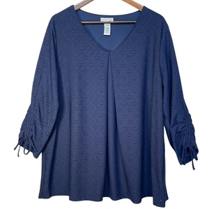 Top tunica Catherines blu navy occhielli manica raccolta scollo a V taglie forti 1X - Foto 1 di 11