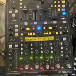 BEHRINGER DDM4000 4 CHANNEL MIXER DIGITAL PRO MIXER DDM4000/ FAST SHIP!! - Picture 1 of 11