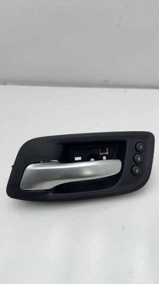 15 16 17 18 19 20 21 22 23 DODGE CHARGER Inside Door Handle Dodge - Image 1 of 4
