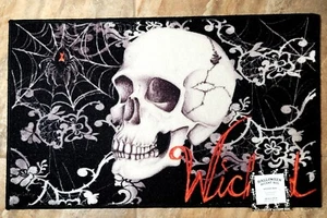 Alfombra con cabeza de calavera, tela y flores "malvada" resistente al deslizamiento 20" x 33" nueva - Imagen 1 de 7