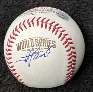 Hunter Pence #8 Signed AUTOGRAPHED 2014 World Series Baseball BECKETT