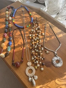 6 Chunky Colourful Mixed Style costume jewellery necklaces - Picture 1 of 8
