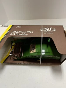 ERTL # 5601 John Deere 1940 No.12A Combine 1:16 *new* NIB , Made In USA - Picture 1 of 5