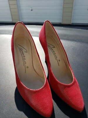 Caressa Women’s Heels Size 6 M Pointed Toe Slip On Tristan Red - Image 1 of 4