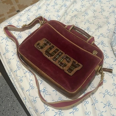 Juicy Bolso de Alta Costura Rosa Oscuro Terciopelo Dorado Cuero Computadora Portátil Monedero Foto 1 de 4