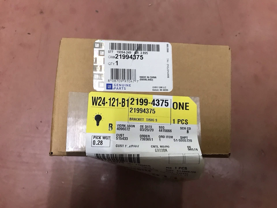 Nuevo soporte interruptor señal de giro genuino GM 21994375 2004-2012 Chevrolet Malibu OE Foto 1 de 1