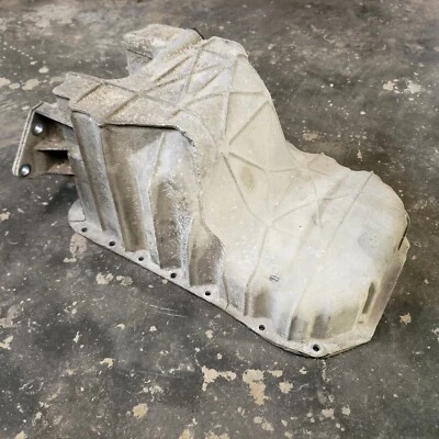 Cacerola de aceite de aluminio Ford Mustang 1998 1999 2000 V6 3,8 XR3E-6675-FA OEM usada Foto 1 de 4