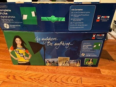 Westcott Basics Complete 2 Lite digital photo Kit with green screen Very Good - Image 1 of 4