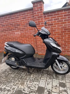 Peugeot Kisbee 50cc - Excellent scooter for beginners - Picture 1 of 9