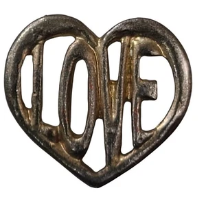 Vintage Herz LOVE Anstecknadel Cutout Design goldfarben Krawattennadel Stil - Bild 1 von 5