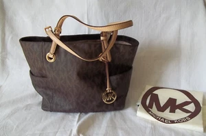 Bolso de mano de cuero de guijarros de la firma Michael Kors - Imagen 1 de 14