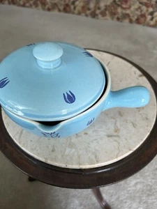Vintage Cronin Blue Tulip Pottery Soup Bowl w Handle, Spout, and Lid - Picture 1 of 6