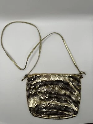 Bolso de hombro vintage de malla dorada Whiting & Davis cierre de cremallera corazón encanto Foto 1 de 4