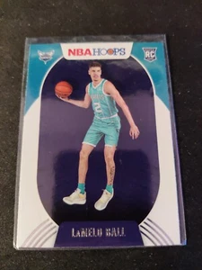 LAMELO BALL RC 2020-21 HOOPS #223 HORNETS PG STAR KOSTENLOSER VERSAND - Bild 1 von 2