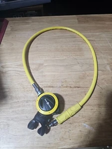 Aqualung ABS Second Stage Regulator/ Octopus for Scuba Diving - Picture 1 of 5