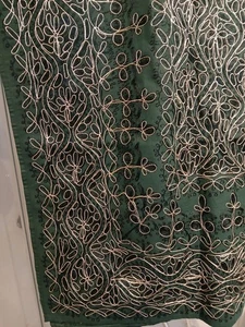 Mantel bordado oro verde con 12 servilletas - Imagen 1 de 9