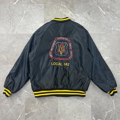 Chaqueta de bombardero vintage Carpenters Union para hombre XL abrigo satinado bordado negro Foto 1 de 4