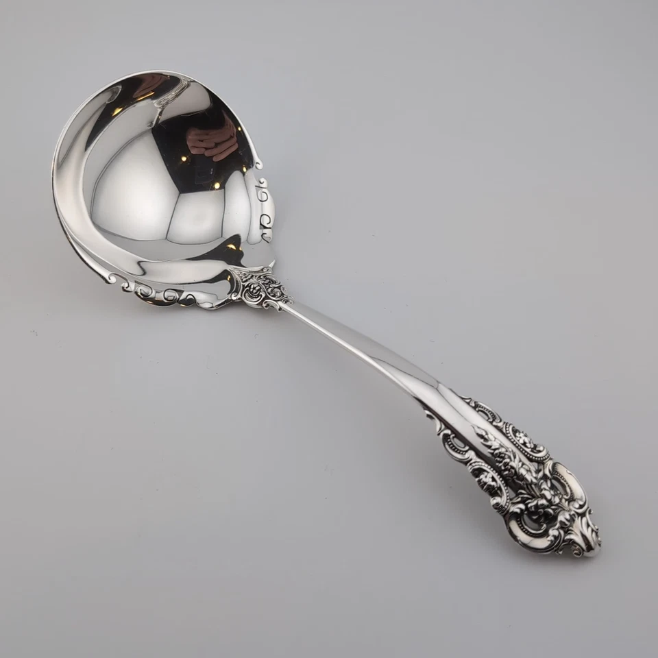Cucharón de salsa barroco Wallace Grande de plata de ley - 6 5/8" Foto 1 de 3