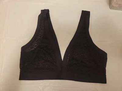 Victoria's Secret V Bra/Bralette Black Size  S/M - Image 1 of 4