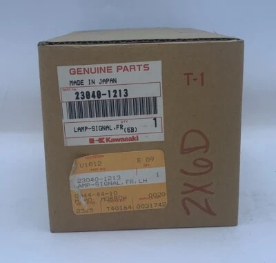 OEM KAWASAKI LEFT FRONT TURN SIGNAL PART NUMBER 23040-1213  1990-1993 Ninja ZX6 Foto 1 de 3