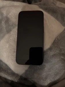 Apple iPhone 15 Avec TikTok - 128 Go - Noir (Désimlocké) Occasion, bon état - Photo 1 sur 4