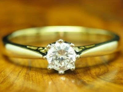 8kt 333 Gold Ring mit Zirkonia Solitär Besatz / RG 57 / 2,3g - Bild 1 von 4