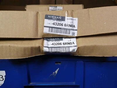 GENUINE NISSAN QASHQAI III (J12) - Front Brake Discs X2 (Pair) Part 40206 6RN0A - Image 1 of 3