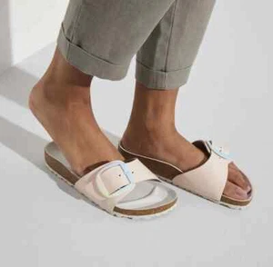 SANDALI SLIDE BIRKENSTOCK MADRID CON FIBBIA GRANDE ROSA CHIARO NUOVI SENZA ETICHETTE TAGLIA 10-10.5US/41EU - Foto 1 di 11