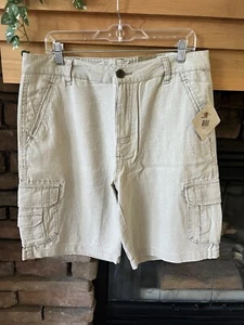 NWT!  PARADISE COLLECTION Beige Tan Cargo Pockets Shorts Men's Size 34 NEW!! - Picture 1 of 4
