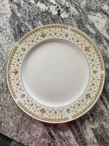 Garden Bouquet Fine China Of Japan Dinner plates Antique w/ Gold Trim (8 Total) - Picture 1 of 5