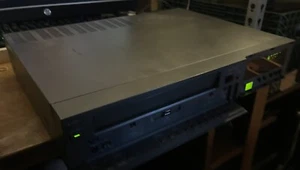 Mitsubishi HS-U61 VHS VCR VINTAGE TURNS ON for sec Won't load tape Parts only - Picture 1 of 15