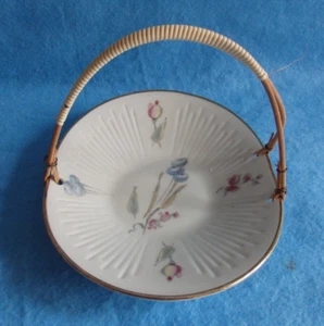 Zeh Scherzer, 1 Anbietschale, Rattan-Henkel, Rosendekor, Porzellan - Bild 1 von 10